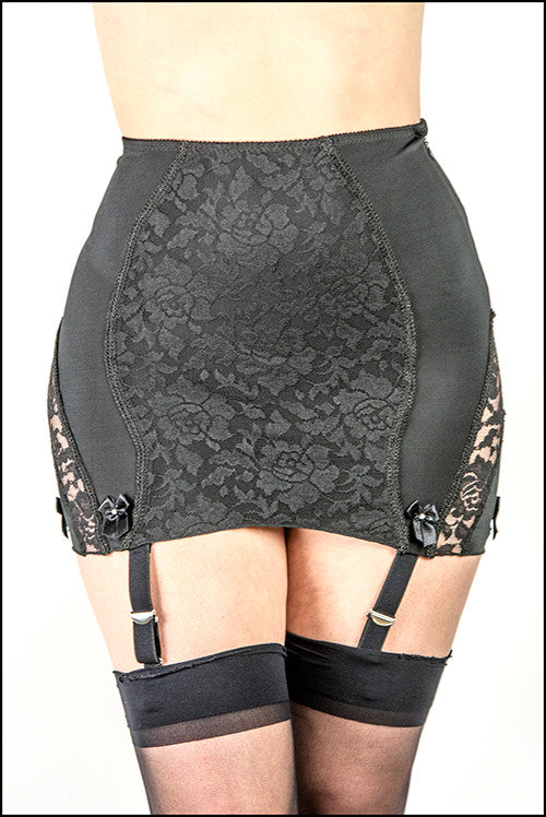 Maga Retro Lace Skirt